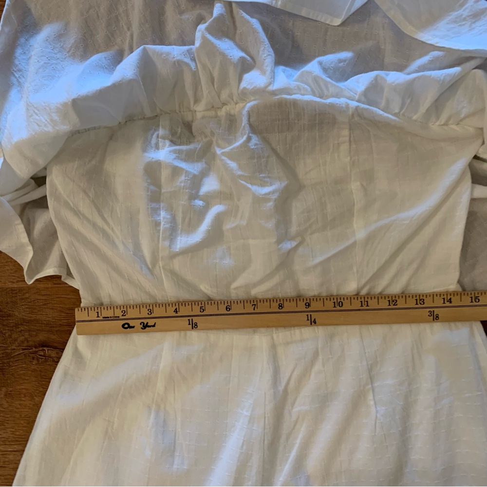 Hello Molly NWT Mysteria White Cotton Textured Lined Off-Shoulder Romper Sz L 8 - Picture 10 of 16